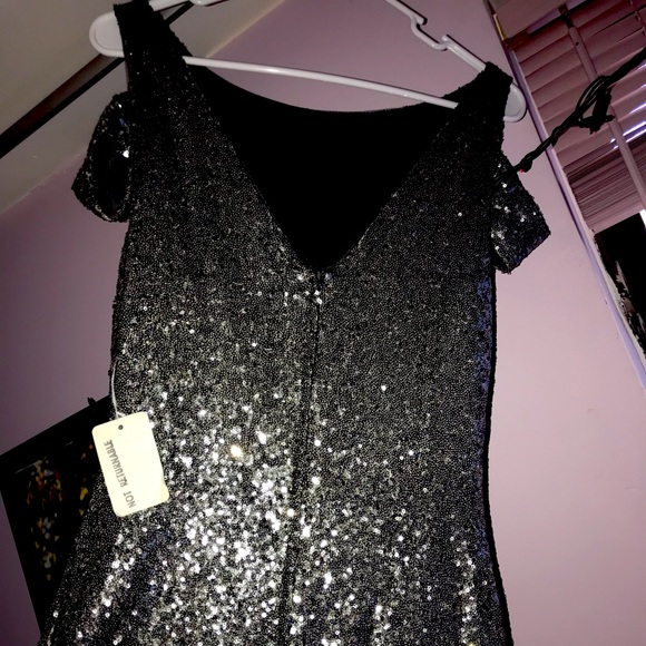 Evening gown - Picture 7 of 16